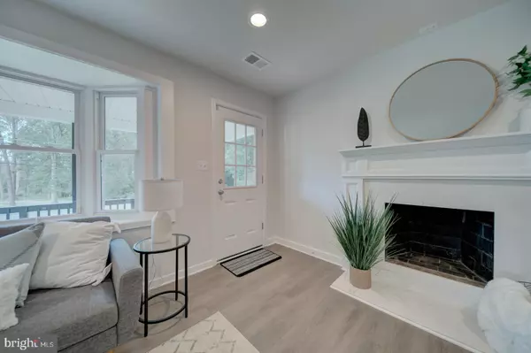 Manassas, VA 20112,6624 TOKEN VALLEY RD