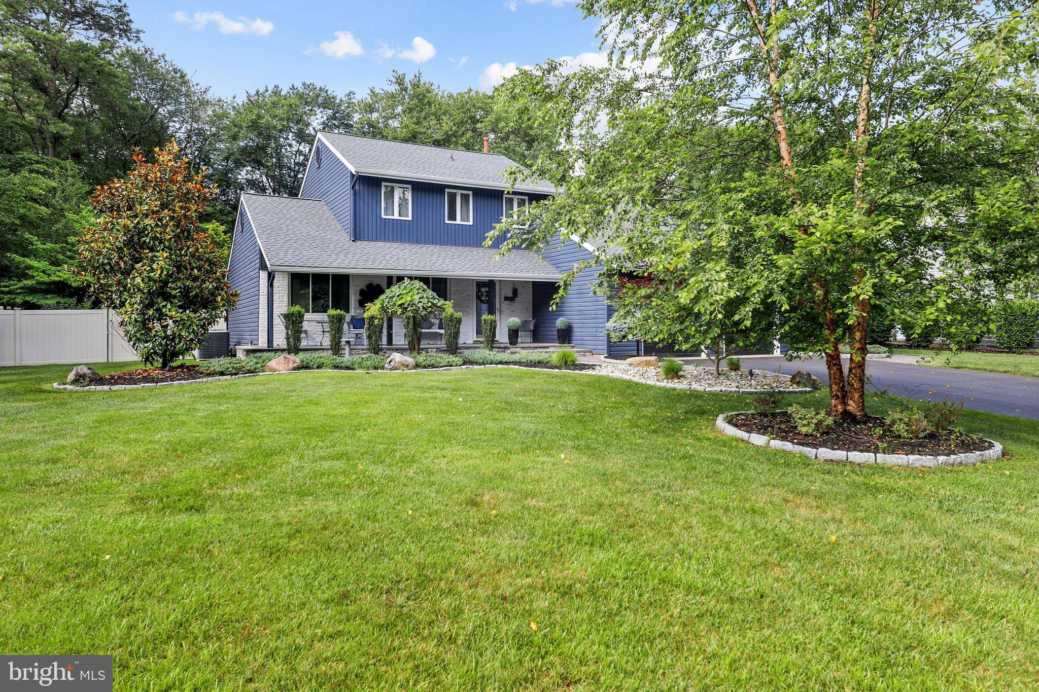 Medford, NJ 08055,1 KNOTTY OAK DR