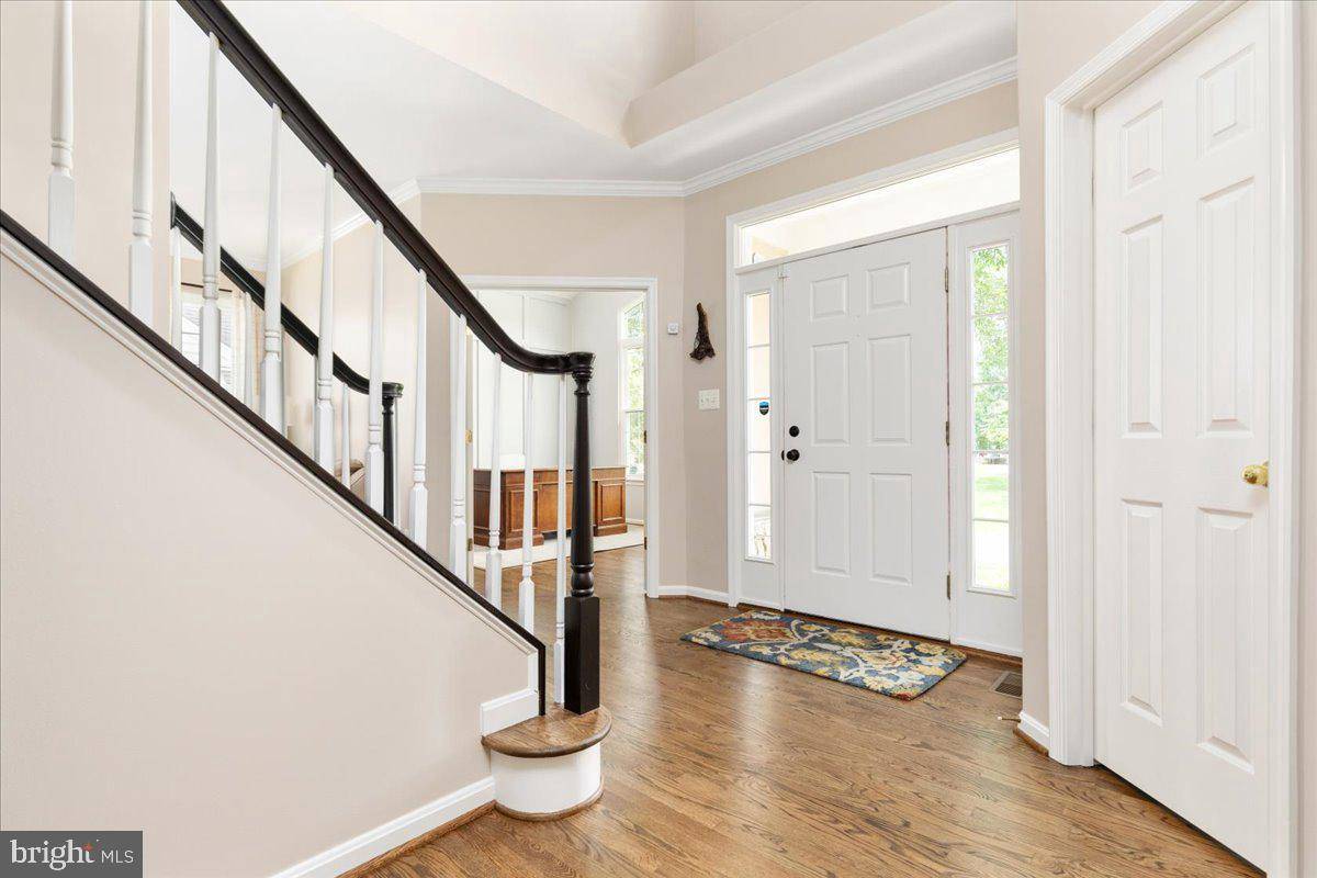 Chantilly, VA 20152,43325 NICKLAUS LN