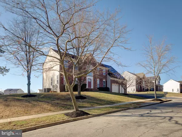 Clinton, MD 20735,11207 GLISSADE DR