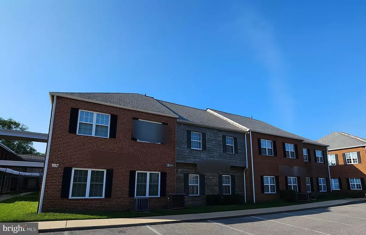 Bowie, MD 20715,14300-206 & 207 GALLANT FOX LN #206 & 207