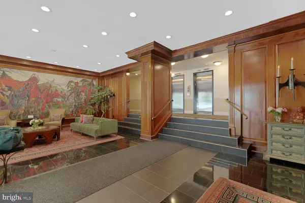 Washington, DC 20008,2501 CALVERT ST NW #701