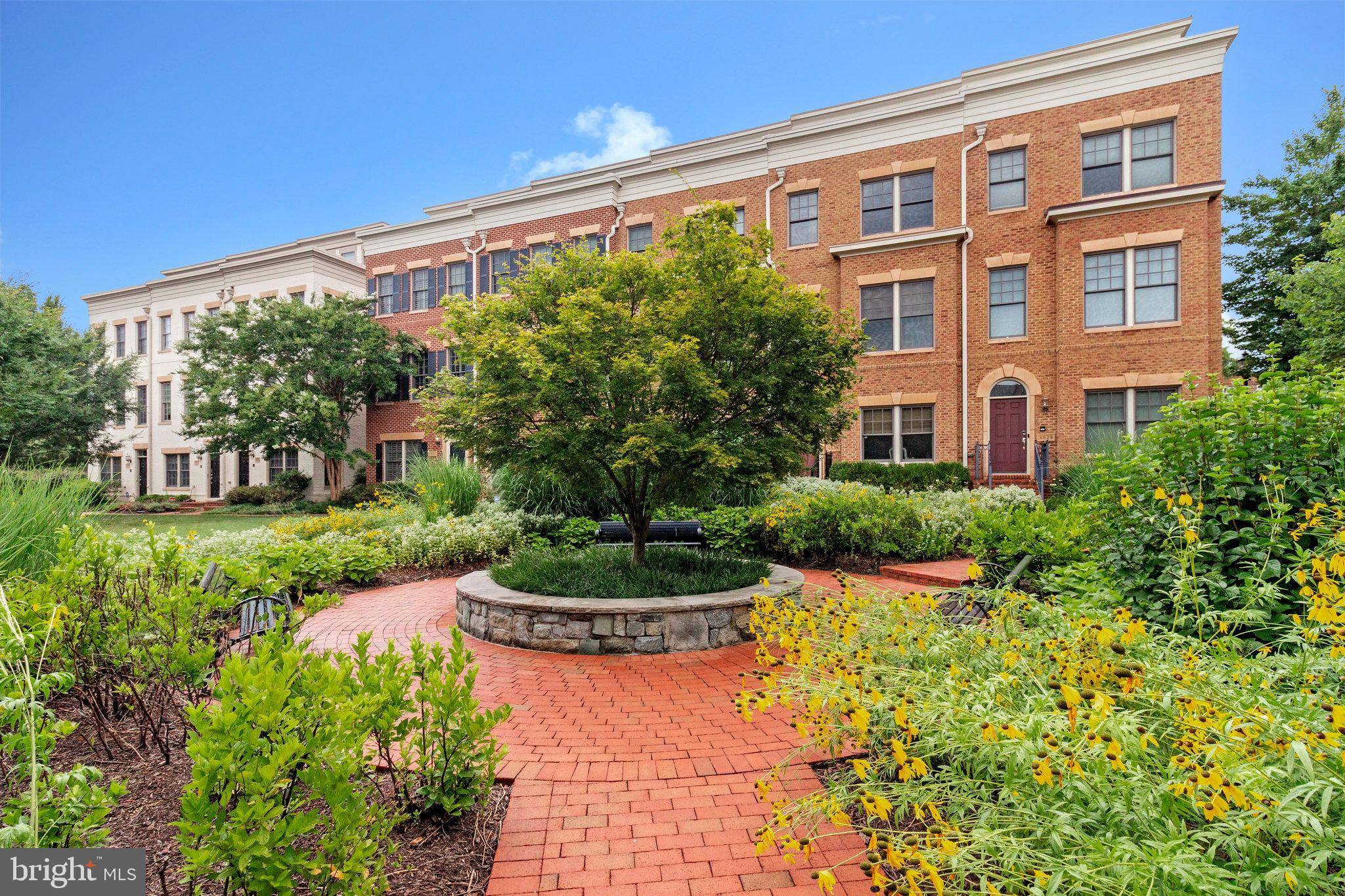 4531 WESTHALL DR NW, Washington, DC 20007