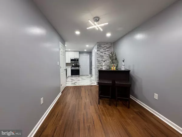 Wilmington, DE 19801,739 E 10TH ST