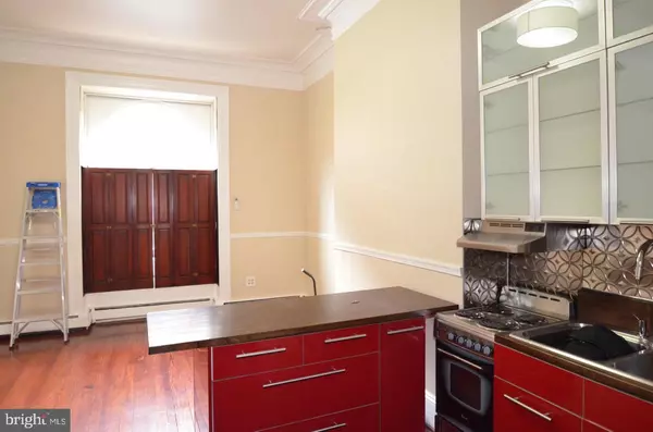 Baltimore, MD 21201,825 PARK AVE #1-R