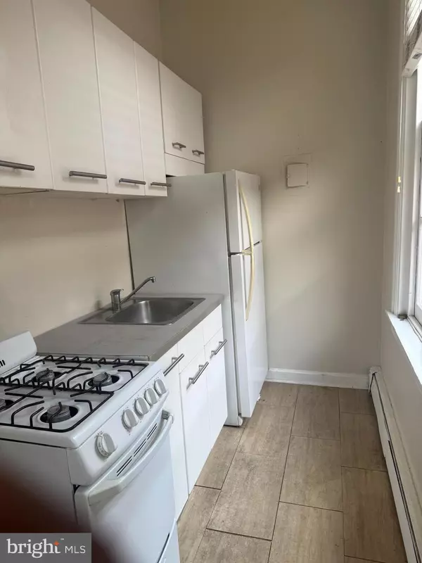 Baltimore, MD 21201,825 PARK AVE #5