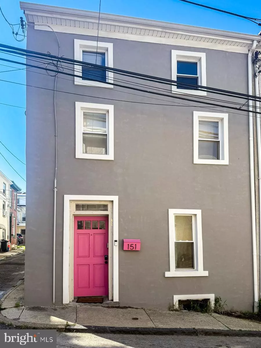 Philadelphia, PA 19127,151 CONARROE ST