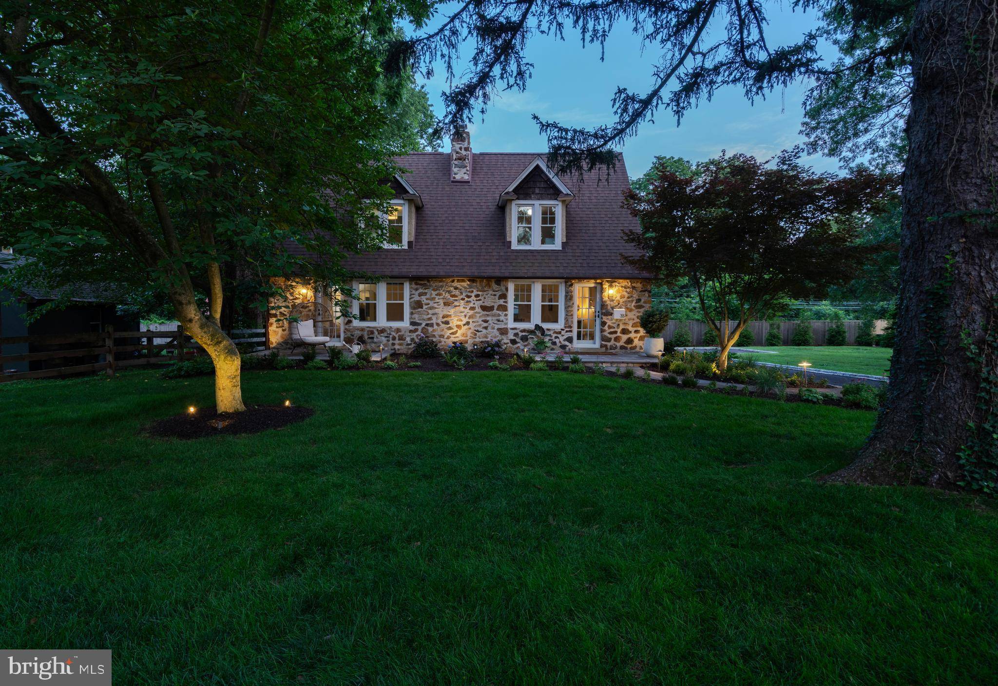 Berwyn, PA 19312,35 ORCHARD LN