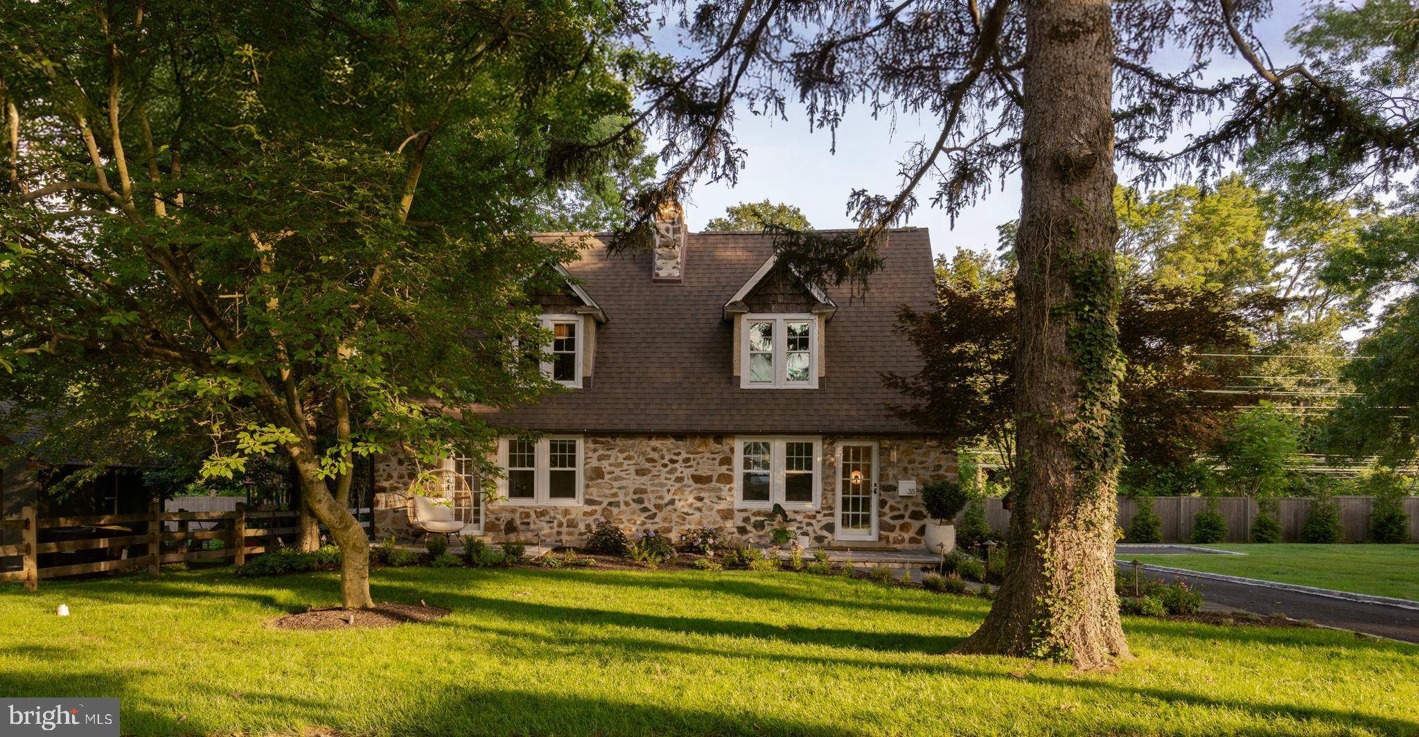 Berwyn, PA 19312,35 ORCHARD LN