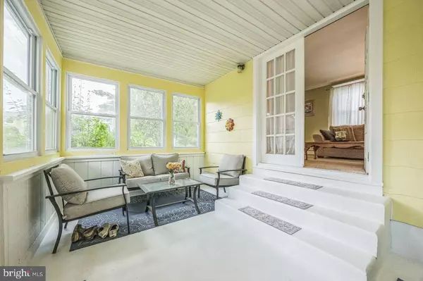 Haddon Heights, NJ 08035,1644 OAK AVE