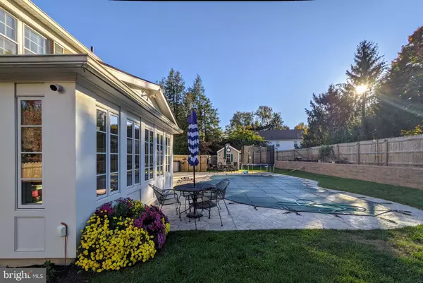 Mclean, VA 22102,1006 KIMBERWICKE RD