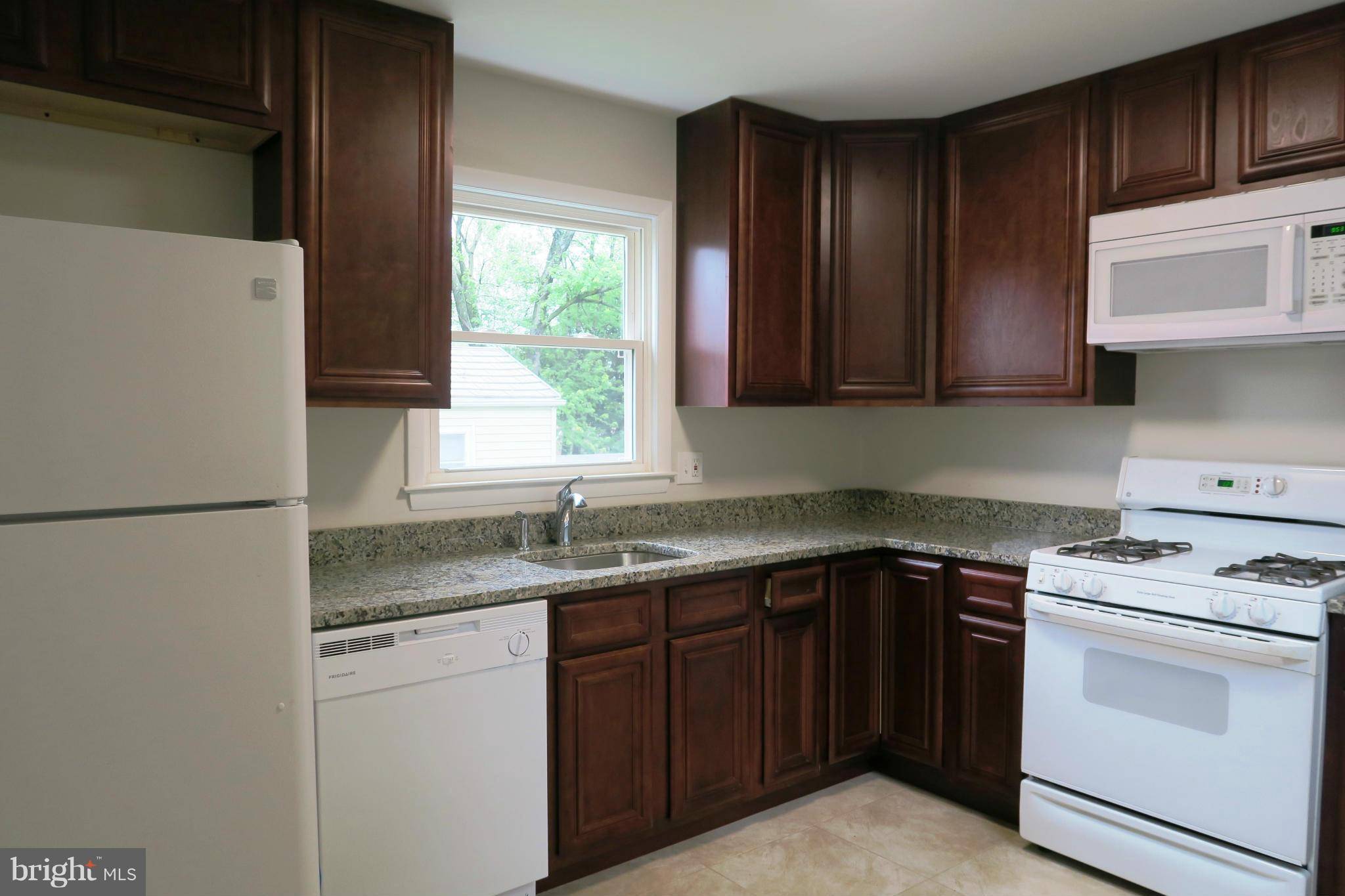 Falls Church, VA 22043,7433 TILLMAN DR