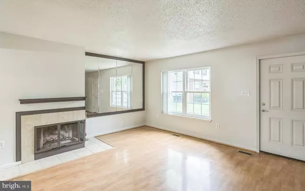Bowie, MD 20721,921 SAINT MICHAELS DR