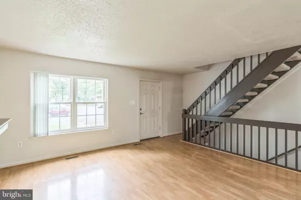 Bowie, MD 20721,921 SAINT MICHAELS DR