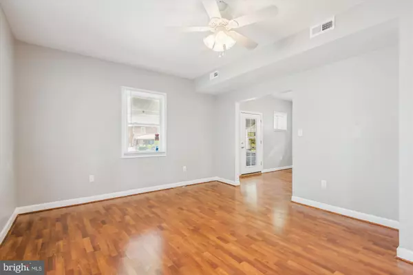 Baltimore, MD 21215,4507 PENHURST AVE