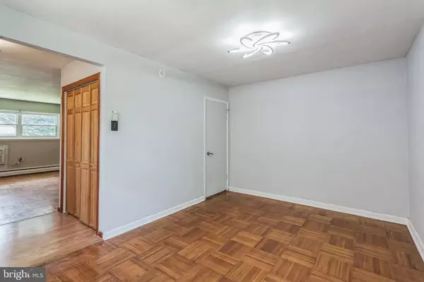 Philadelphia, PA 19111,1125 SOLLY AVE