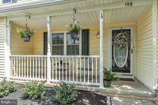Newtown, PA 18940,198 GREENBRIAR LN