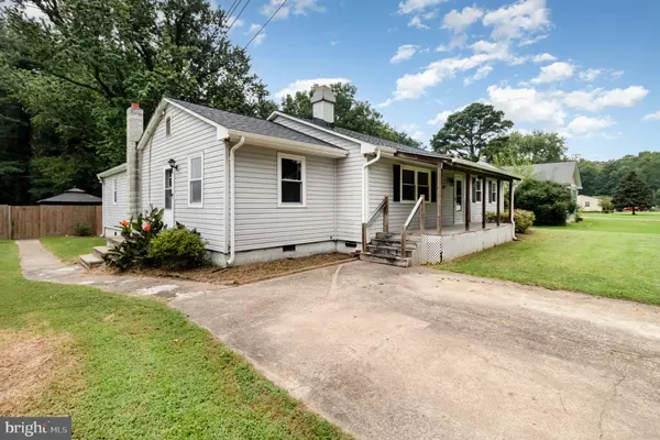 Colonial Beach, VA 22443,219 CEDAR LN
