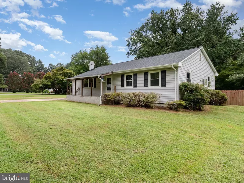 219 CEDAR LN, Colonial Beach, VA 22443