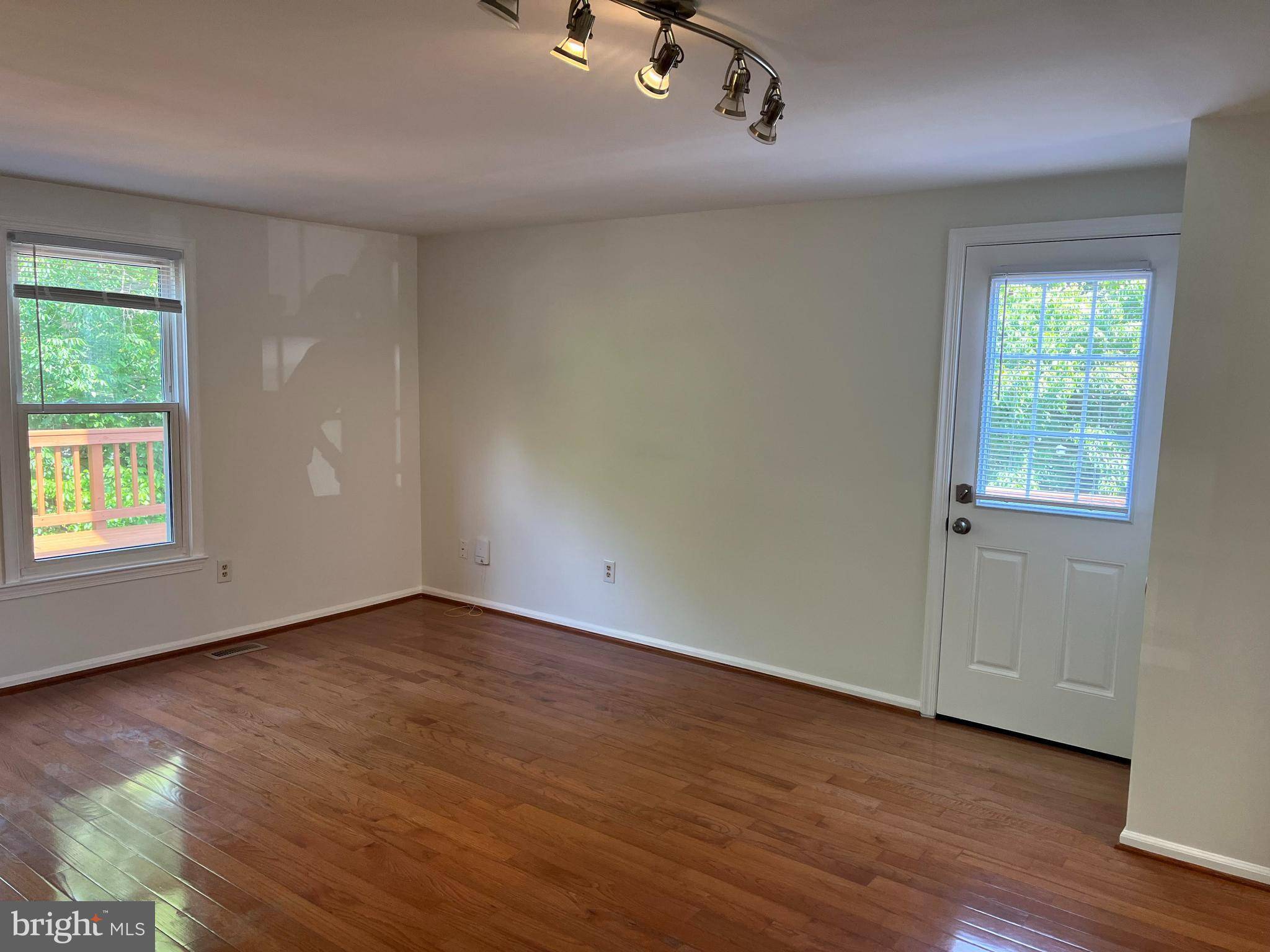 Centreville, VA 20120,14428 BLACK HORSE CT