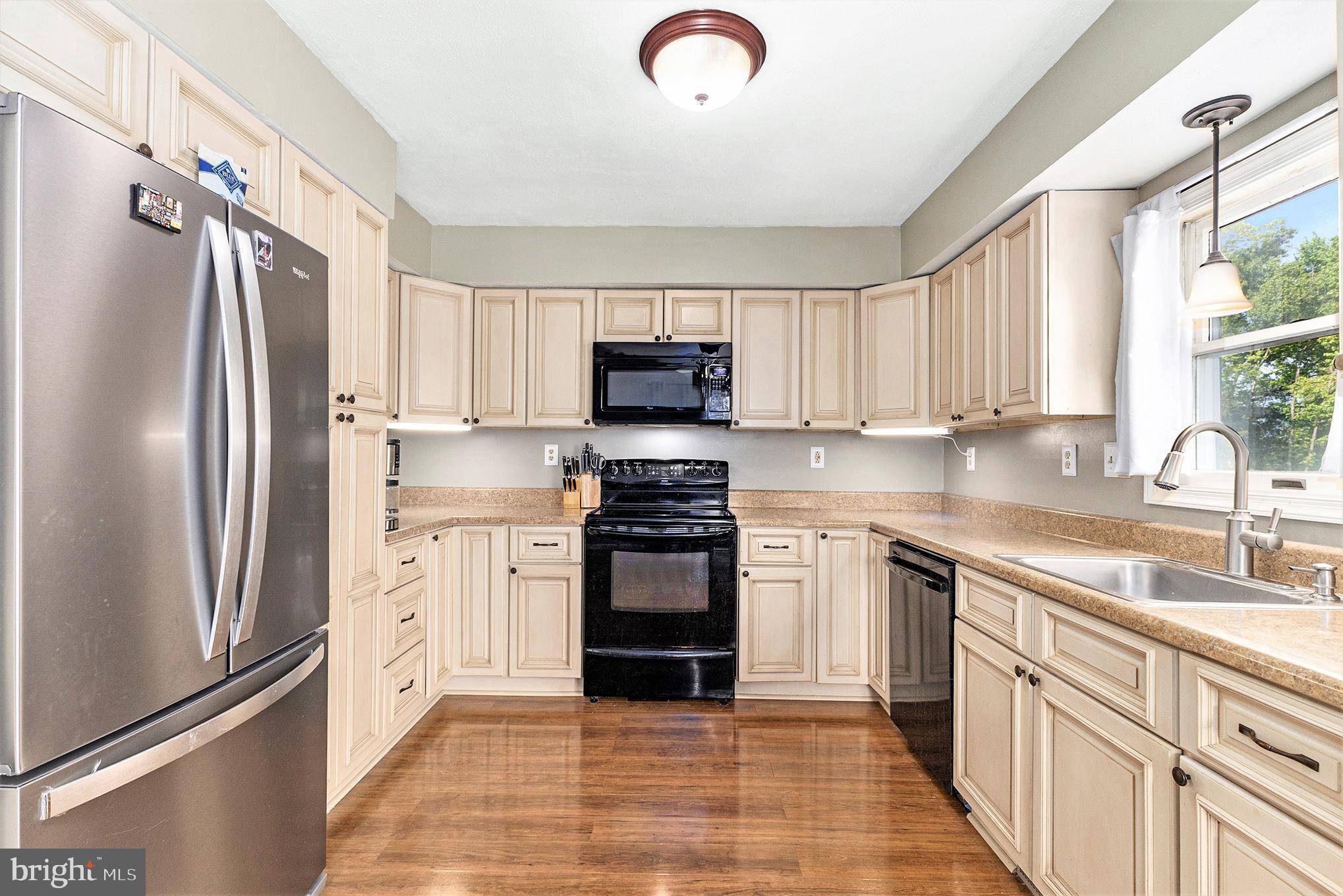 Perkiomenville, PA 18074,1209 PINE RIDGE DR