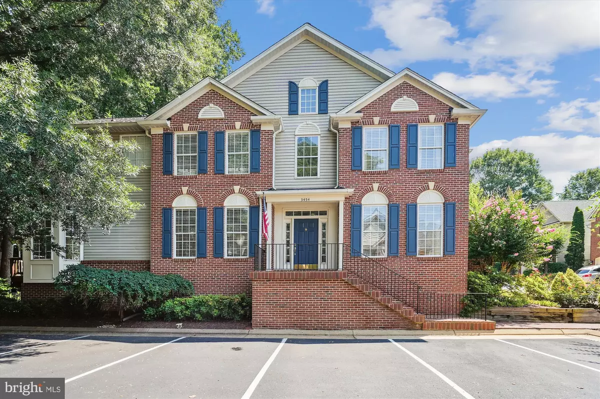 Fairfax, VA 22031,3454 BARRISTERS KEEPE CIR