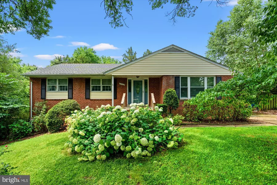 5309 PORTSMOUTH RD, Fairfax, VA 22032