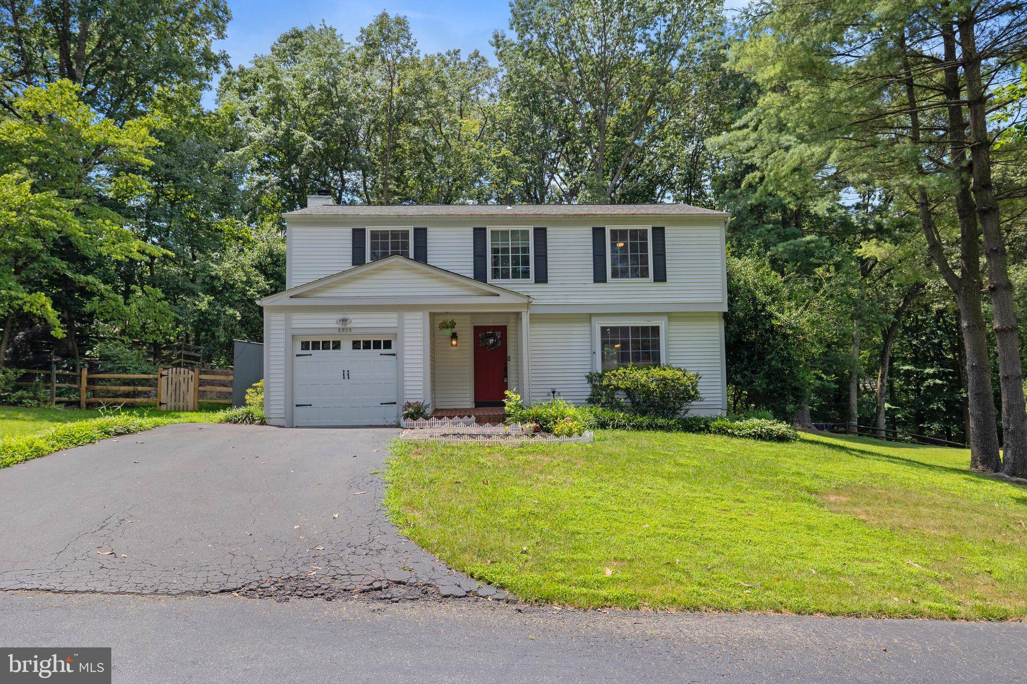 Burke, VA 22015,5925 VERNONS OAK CT