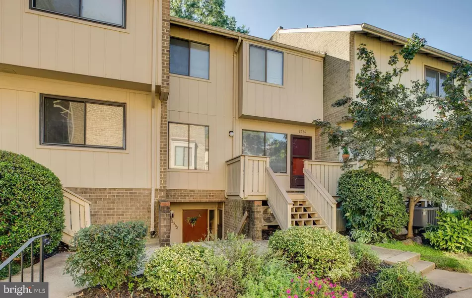 2566 GLENGYLE DR #163, Vienna, VA 22181