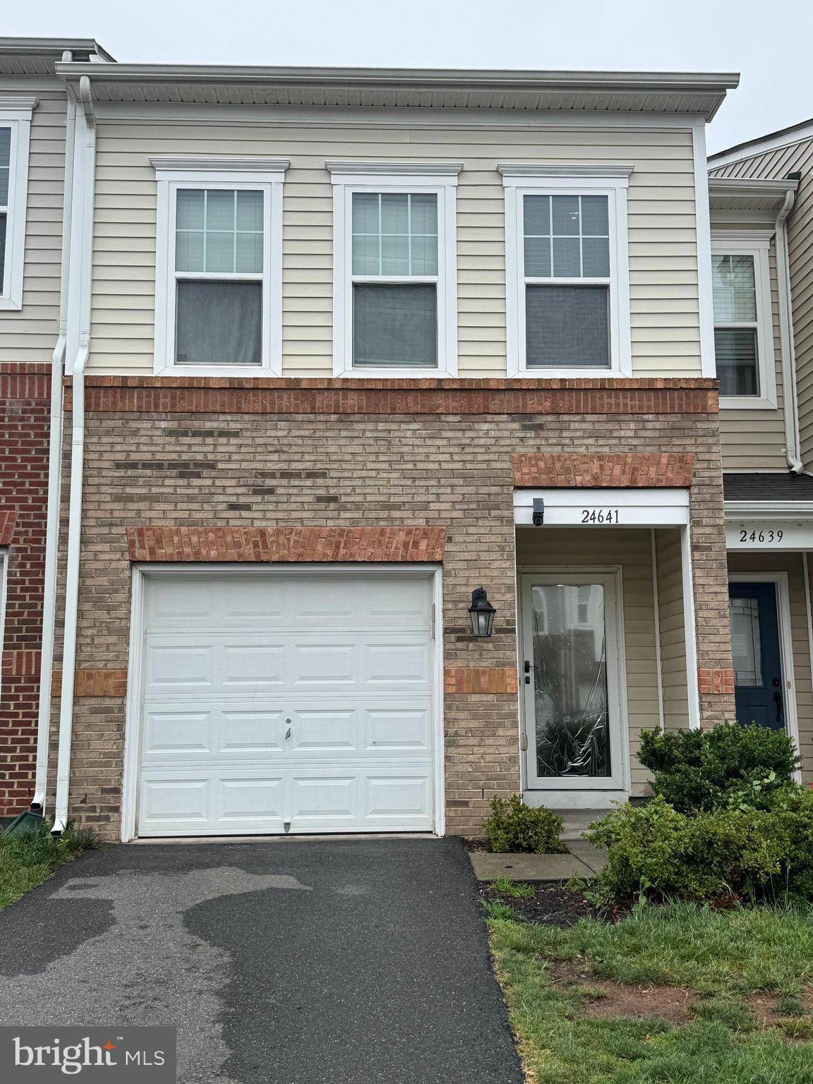 Aldie, VA 20105,24641 GREYSTEEL SQ