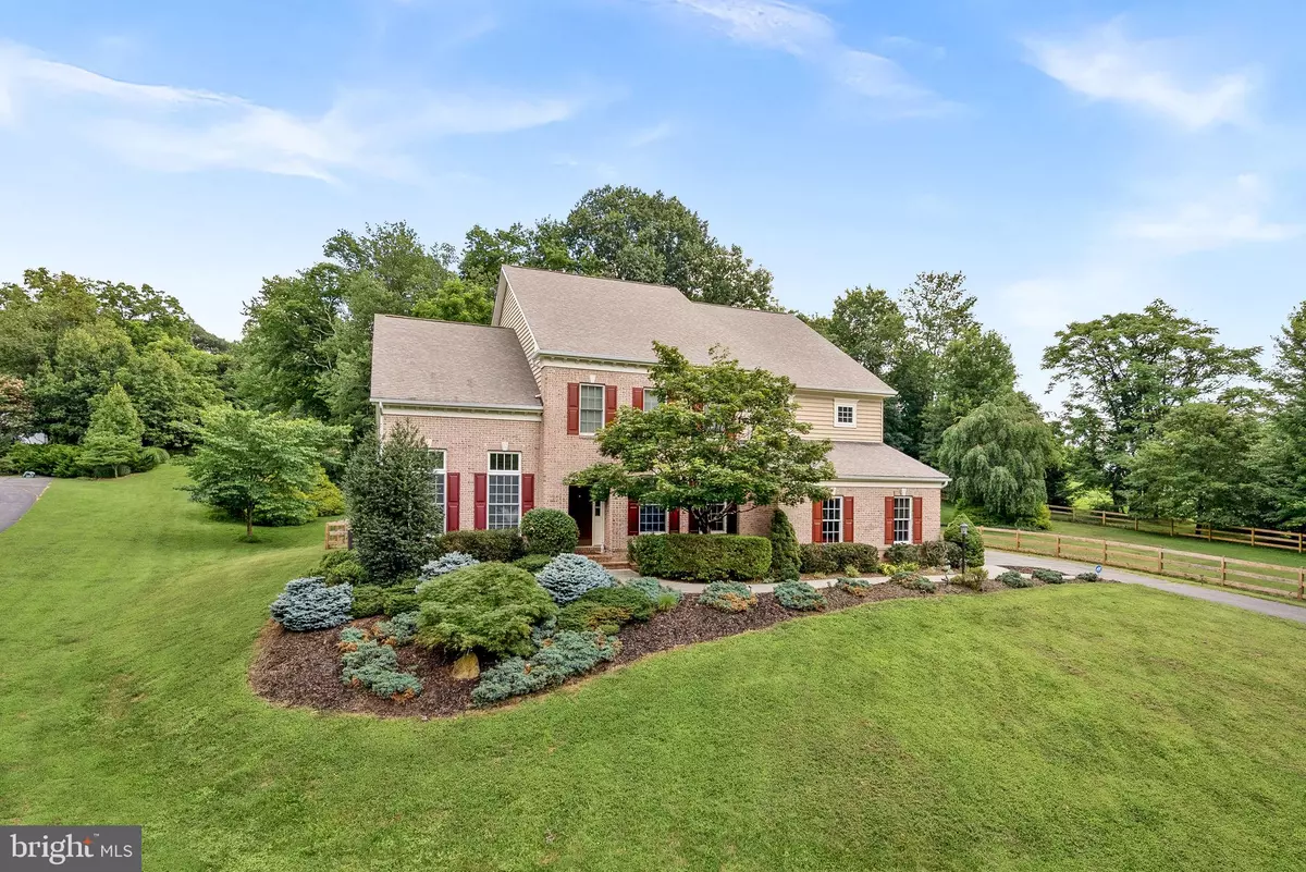 Round Hill, VA 20141,35400 AUTUMN RIDGE CT