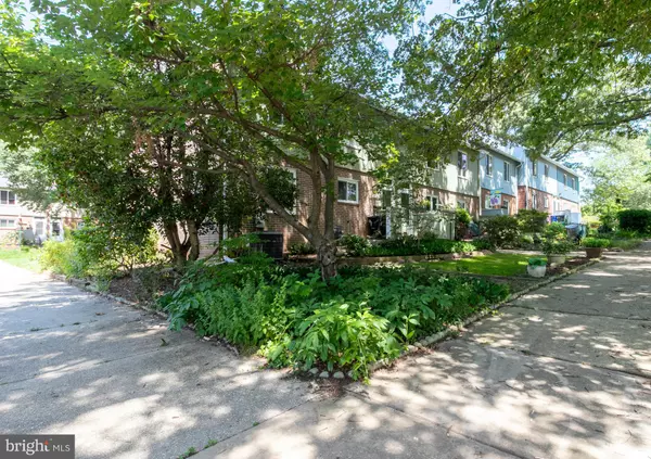 Greenbelt, MD 20770,5-J LAUREL HILL RD