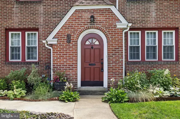 Drexel Hill, PA 19026,927 DREXEL AVE