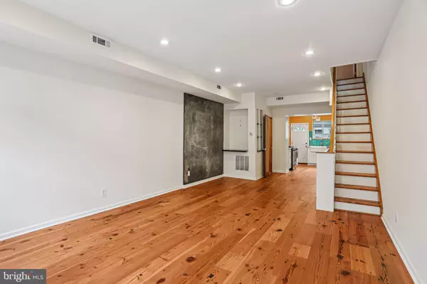 Philadelphia, PA 19145,2023 S DORRANCE ST