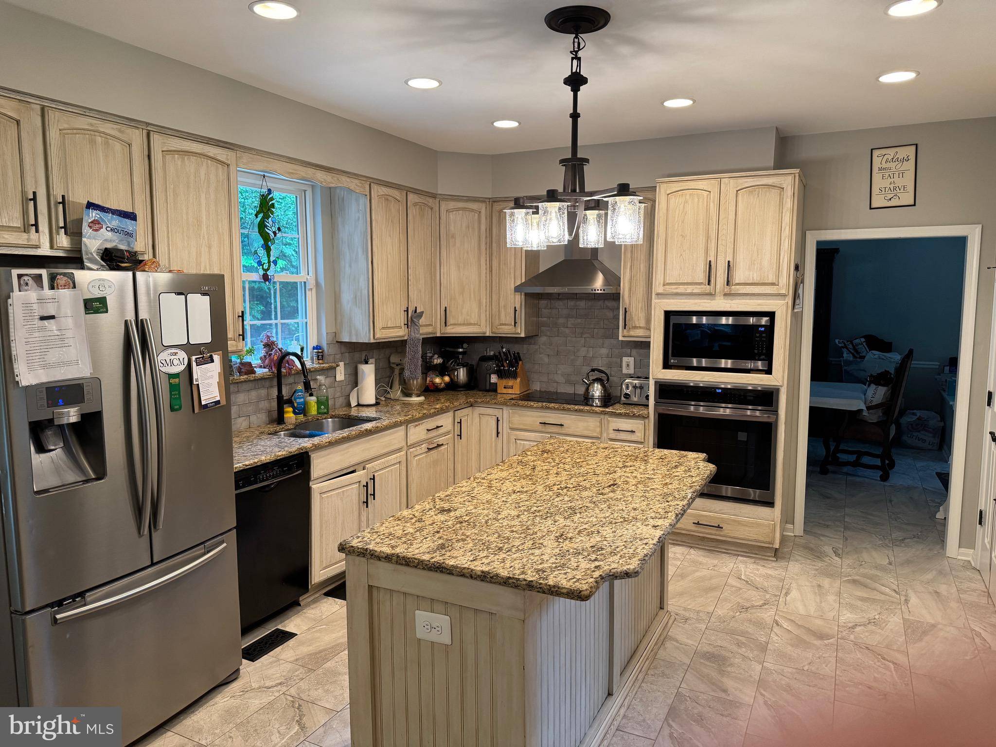 Hollywood, MD 20636,23063 PEMBROOK DR