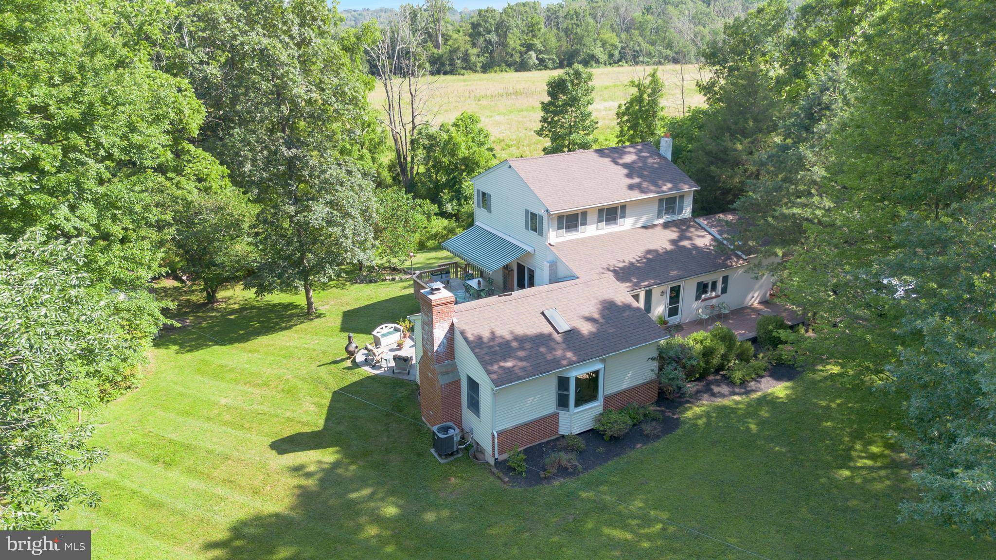Schwenksville, PA 19473,104 MENG RD