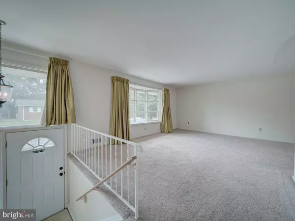 Fairfax, VA 22030,10928 WARWICK AVE