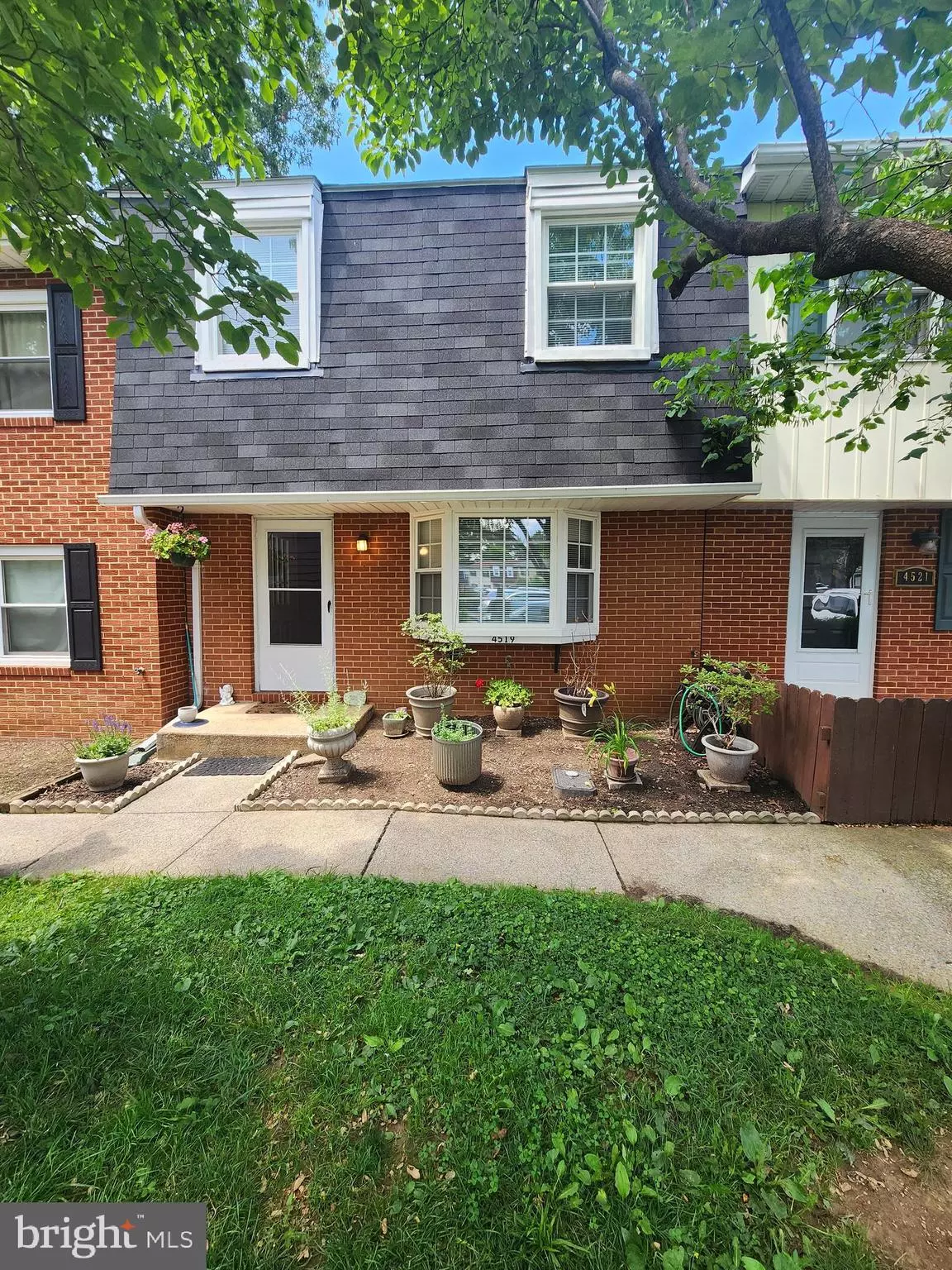 Marshall, VA 20115,4519 APPLEDALE CT