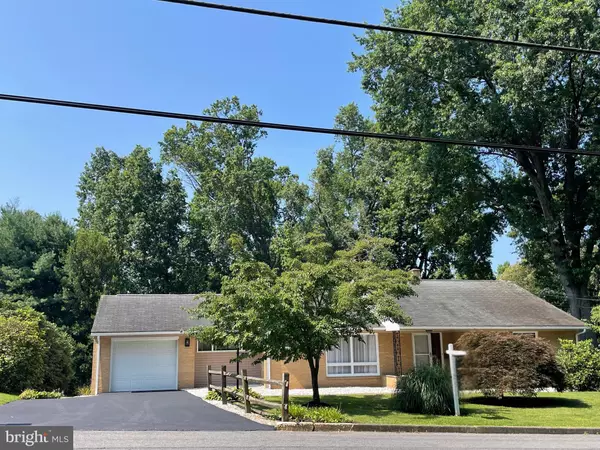 1121 PACKER ST, Sunbury, PA 17801