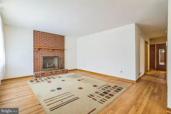 Baltimore, MD 21225,5602 BALLMAN AVE