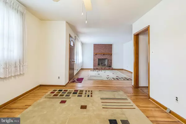 Baltimore, MD 21225,5602 BALLMAN AVE