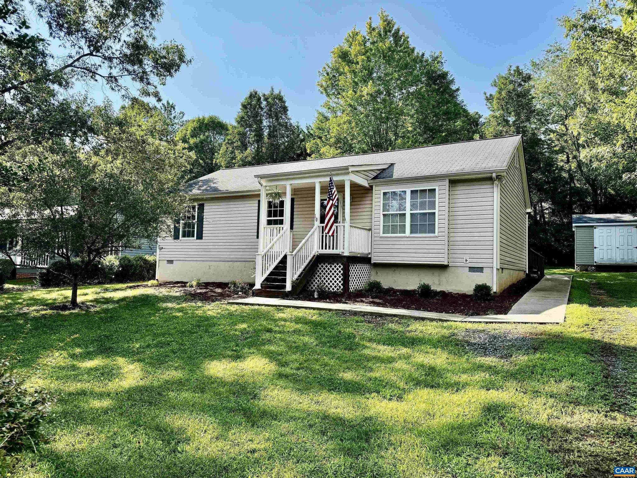 10 LOBLOLLY RD, Palmyra, VA 22963