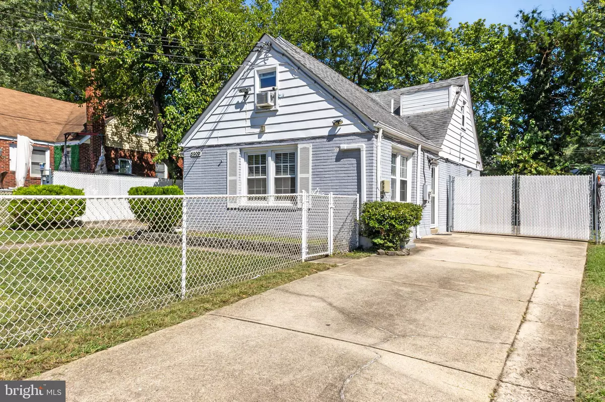 Hyattsville, MD 20784,6909 STANDISH DR