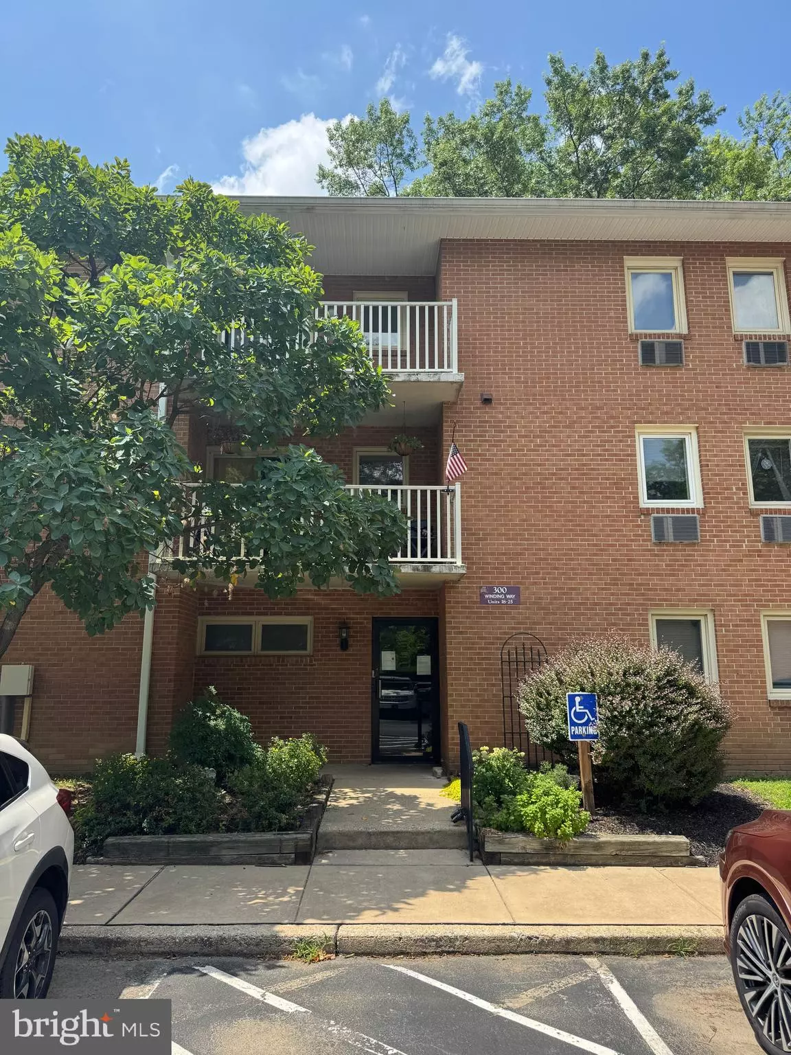 Downingtown, PA 19335,300 WINDING WAY #B-18