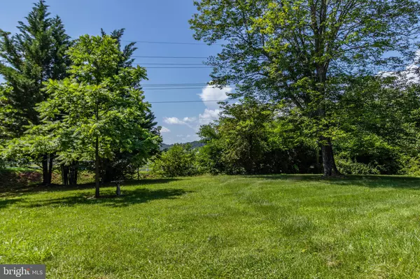 Flint Hill, VA 22627,13415 CREST HILL RD