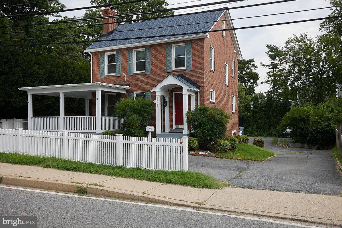 8309 OLD GEORGETOWN RD, Bethesda, MD 20814