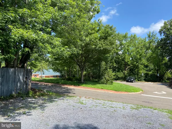 Warrenton, VA 20186,20 N CALHOUN ST