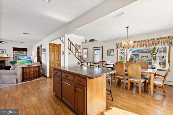 Manahawkin, NJ 08050,8 MARY ALICE RD