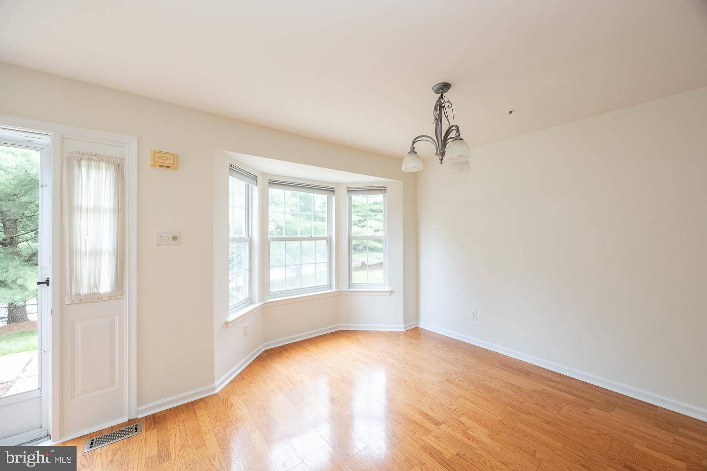 West Chester, PA 19380,364 HUNTINGTON CT #2