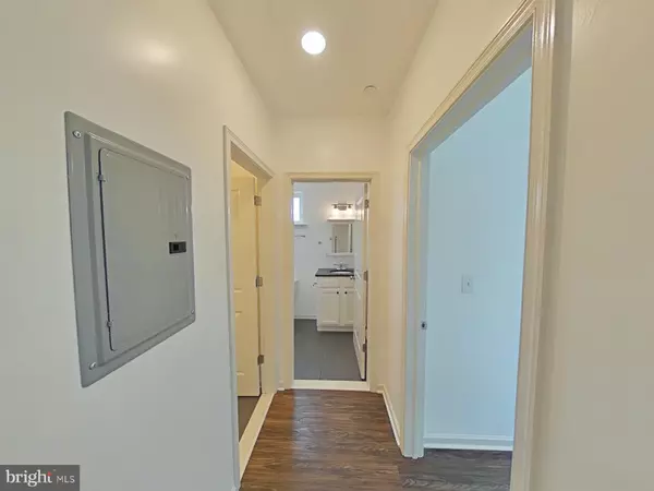 Philadelphia, PA 19128,6619 RIDGE AVE #404